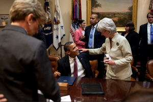 Pres.Obama with Sebelius June24-09.png